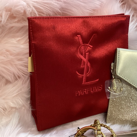 YSL & Jimmy Choo pouches and Jeffrey Star lip gloss 3 piece bracelets & earrings - Picture 4 of 11